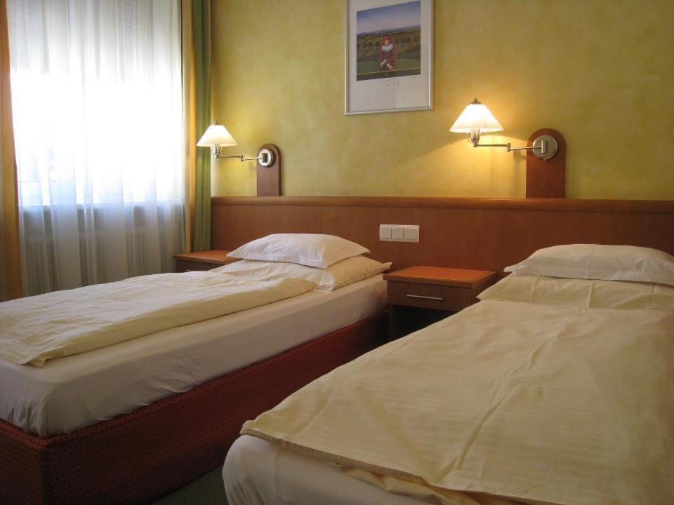 Landgasthof Hotel Muhr Gallbrunn Extérieur photo
